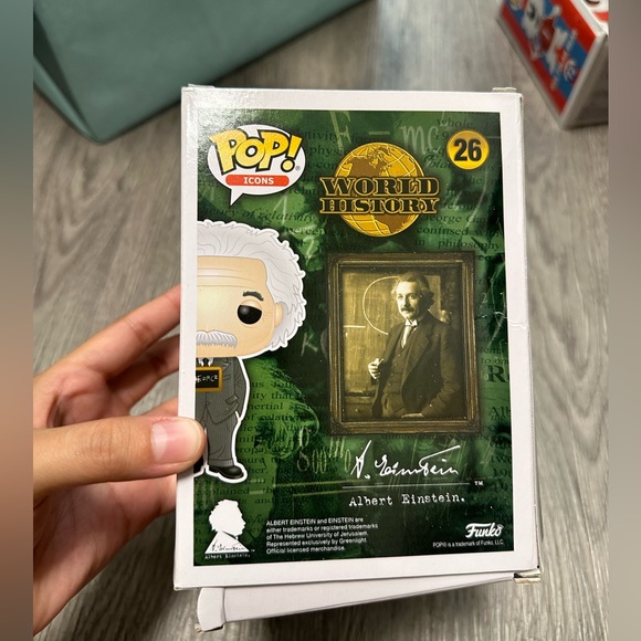 Albert Einstein Funko Pop - Picture 3 of 5